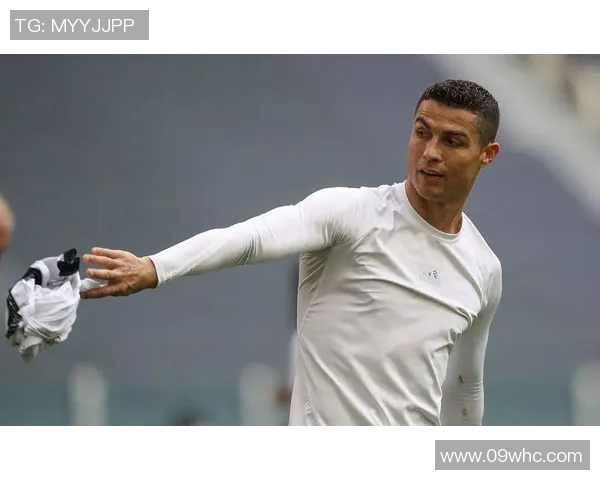 C罗化身乞丐街头求生引热议网友纷纷感叹超级球星的人性化一面