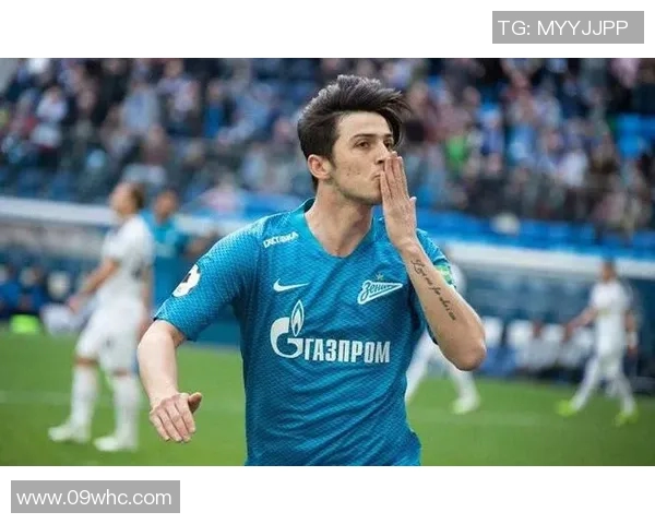 伊朗足球天才阿兹蒙：从沙尔克04到欧洲足坛的崛起之路