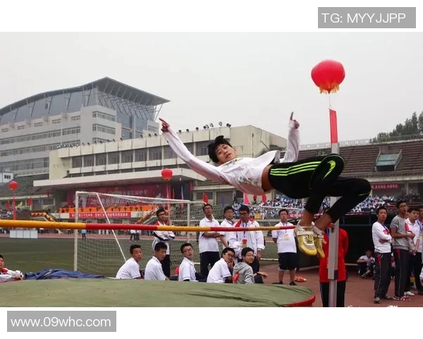 青春热血随行 足球星双肩背包点燃校园活力新风潮 青春热血随行 足球星双肩背包点燃校园活力新风潮